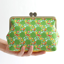 Retro floral cosmetic pouch - Green garden floral [728] 第1張的照片