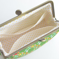 Retro floral cosmetic pouch - Green garden floral [728] 第5張的照片
