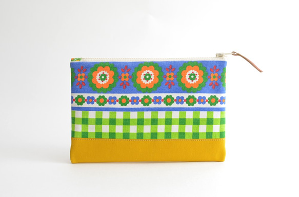 Zipper pouch|vintage|retro scandi floral|green & yellow[738] 第1張的照片