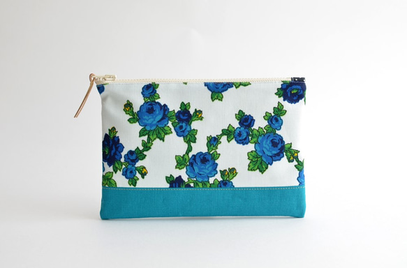 Vintage blue roses fabric zipper pouch with turquoise[732] 第2張的照片