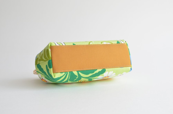 Scandi kiss lock cosmetic pouch(L) - Green - Jakten [153] 第5張的照片