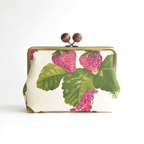 口金包 - Kiss lock cosmetic pouch(L) - Strawberry [174] 第3張的照片