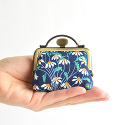 Unique frame pouch(S) - Liberty "Alpine Pasture" Navy [549] 第1張的照片