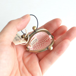 Tiny kiss lock purse with strap - Vintage Retro Folk [497] 第4張的照片