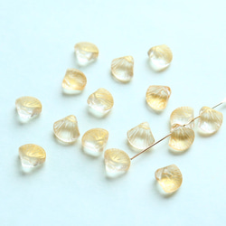 横穴　10mm✖️12mm貝のガラスビーズ　金粉グラデーション 8枚目の画像