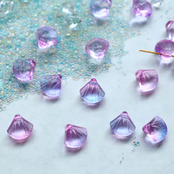 横穴　10mm✖️12mm貝のガラスビーズ　パープル、ブルー、ピンクグラデーション 8枚目の画像