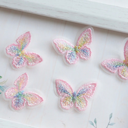 8個★刺繍蝶々　蝶々素材　蝶々パーツ　ピンクレインボー 3枚目の画像