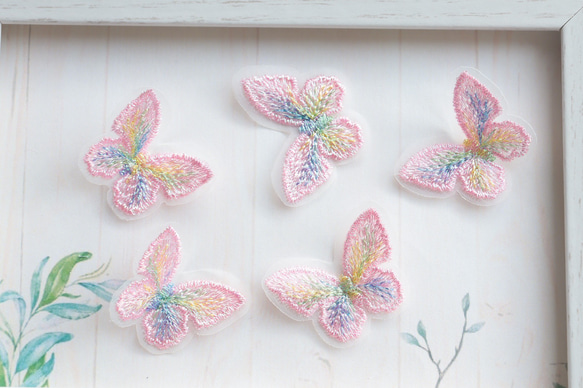 8個★刺繍蝶々　蝶々素材　蝶々パーツ　ピンクレインボー 8枚目の画像