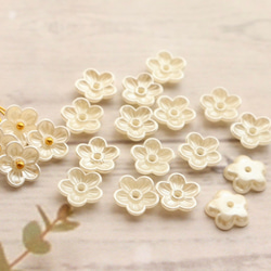 30個★梅の花、桃の花のプラスチックパールパーツ 4枚目の画像