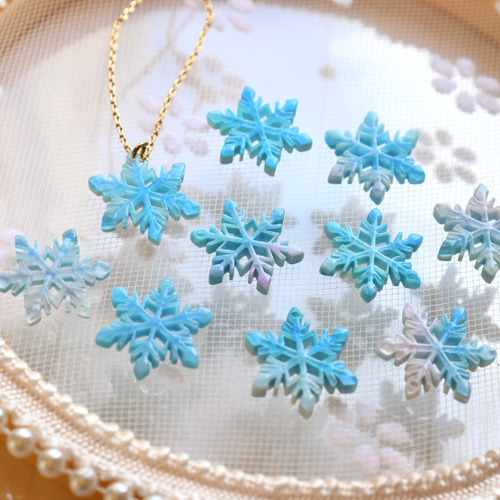 雪の結晶 雪のチャーム 雪モチーフ アセテートパーツ その他素材