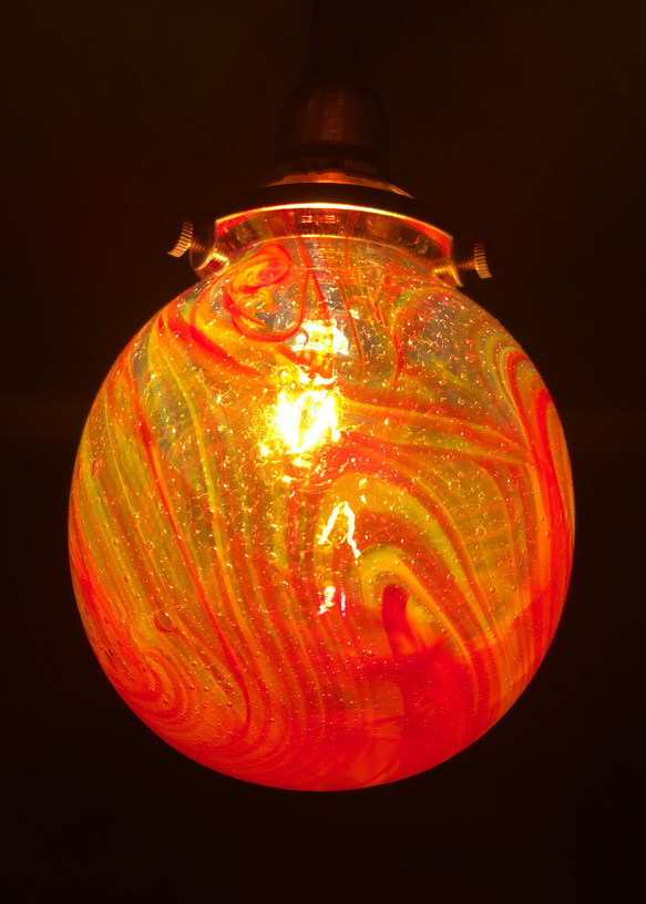 麻炭ガラス・ランプシェード『10cm』『太陽』E17ソケット (ヒマラヤ産原種 麻炭使用) 2枚目の画像