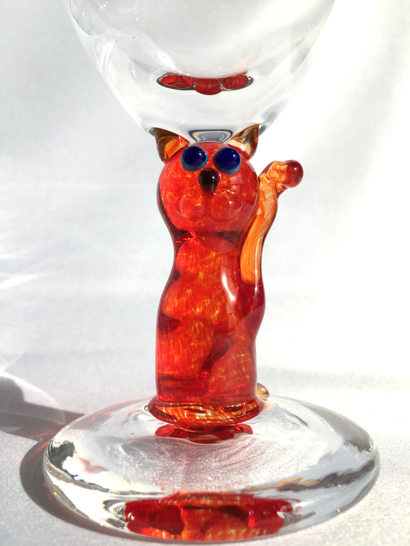 『Creema限定』★送料無料★『招き猫ゴブレット/赤猫』ワイングラス 4枚目の画像