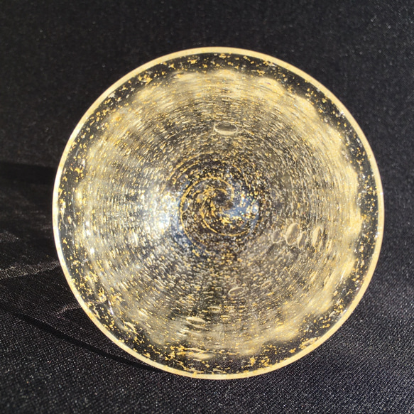 麻炭ガラス『オーロラ銀河(GOLD)酒盃』 4枚目の画像