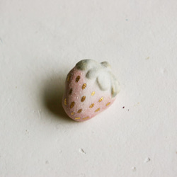 陶瓷胸針小草莓 第2張的照片