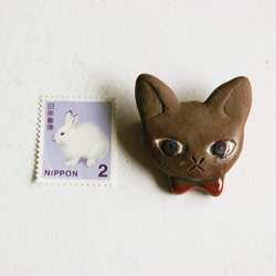 陶器ブローチ 賢治の猫 4枚目の画像