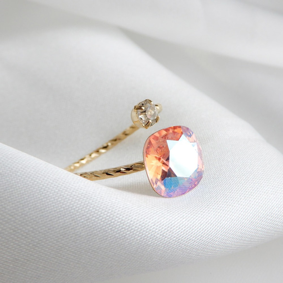 僅剩少量 [10mm] 淺玫瑰色閃光 | 方形叉環，配以高品質水晶寶石 | 極光粉燕子 第2張的照片