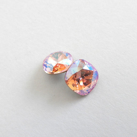 僅剩少量 [10mm] 淺玫瑰色閃光 | 方形叉環，配以高品質水晶寶石 | 極光粉燕子 第3張的照片