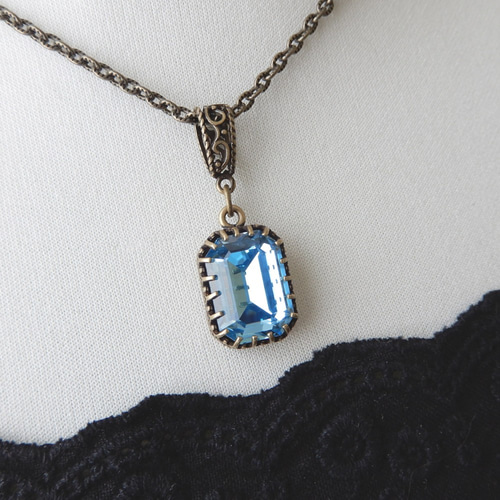 イスラエル ブルーシルバーの大ぶりネックレス