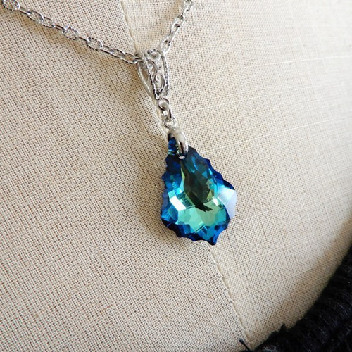 レア！バミューダブルー｜ひいらぎ型スワロフスキー・アンティーク風