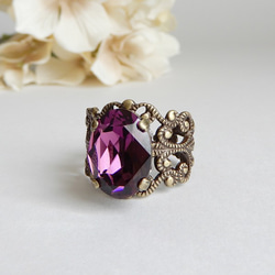 紫水晶紫色 | 美麗的大水晶戒指 | 紫色橢圓形古董復古哥特式寬大戒指 第2張的照片