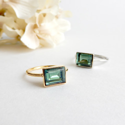 Erinite Green｜簡約現代高品質水晶方形戒指｜綠色 第2張的照片
