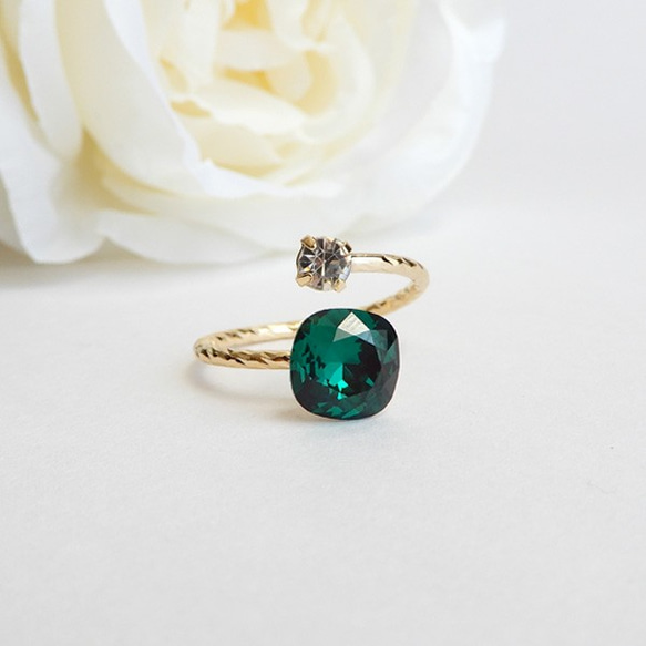 限量庫存【8mm】翠綠|方形優質水晶叉環|綠色 第1張的照片