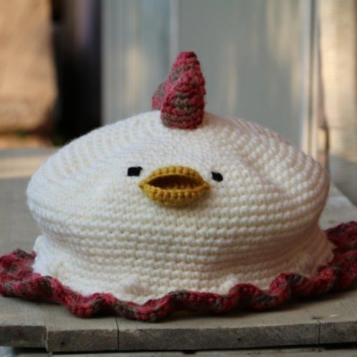青い鳥のフリンジ付き立体ニット帽、クリエイター作品 ニット帽の形がかわいい 編み針キャップ2個セット｜Couturier