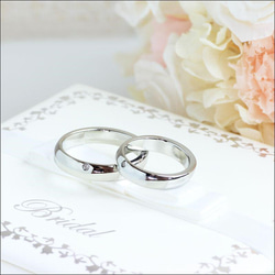 『永遠に輝く二人のダイヤモンド』緩やかなライン マリッジリング 結婚指輪【2本ペア価格】【送料無料】 2枚目の画像