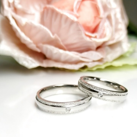 『輝きのコンビネーション』ペアリング マリッジリング 結婚指輪　名入れ 刻印 リングケース付き 2本ペア価格 3枚目の画像
