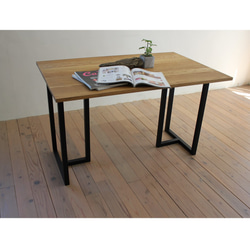 【うさ】ナラ材一枚板のデスクとアイアンの脚2本セット うさ様専用】ナラ材一枚板のデスクとアイアンの脚2本