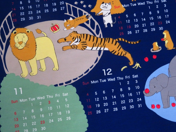 【完売いたしました】布カレンダー2022年＠ゆかいなアニマル大集合　猫　パンダ　コアラ　ペンギン　ライオン 10枚目の画像