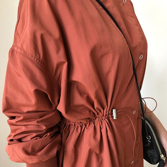 【送料０】 撥水が嬉しい新作秋コート おしゃれで軽いコートレインコートにも【撥水テラコッタor紺色コート】 6枚目の画像