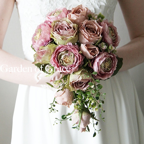 グラデーションがかわいいピンクブーグ ウエディング モーブピンクのウエディングブーケ ティアドロップ【Mブーケpink】