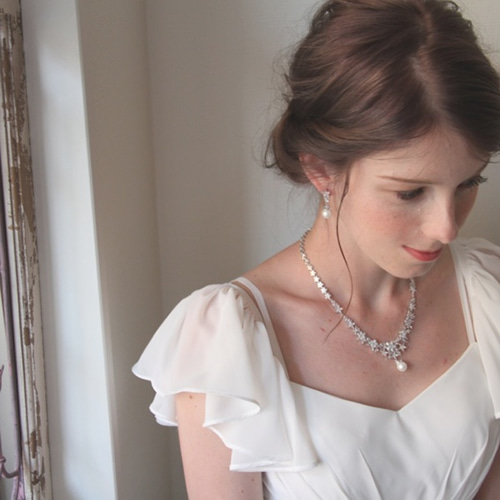 ブライダル ウェディング オフショルダーウェディングドレス  