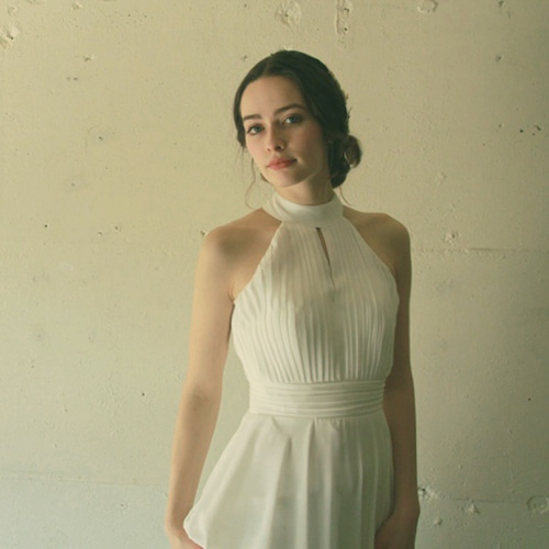 ブライダル ウエディングドレス スレンダー ホルターネックエンパイア