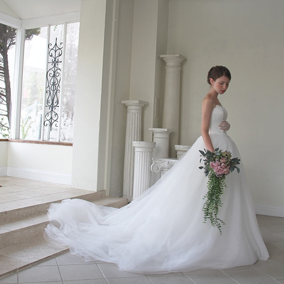 ブライダル ウェディングドレス 新作 総レースのビスチェにトレーン付のチュールドレス【lace bigドレス】 新作