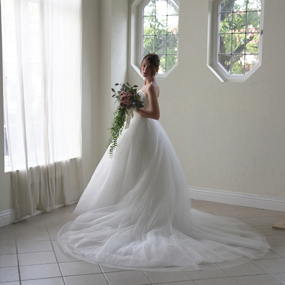 ブライダル ウェディングドレス 新作 総レースのビスチェにトレーン付のチュールドレス【lace bigドレス】 新作