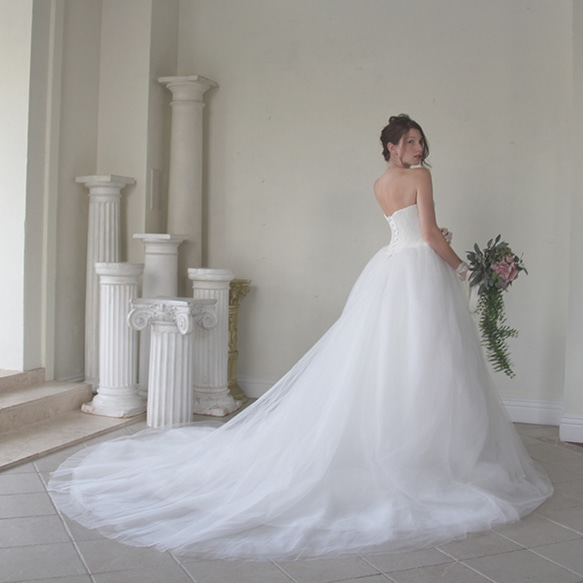 ブライダル ウェディングドレス 新作 総レースのビスチェにトレーン付のチュールドレス【lace bigドレス】 新作