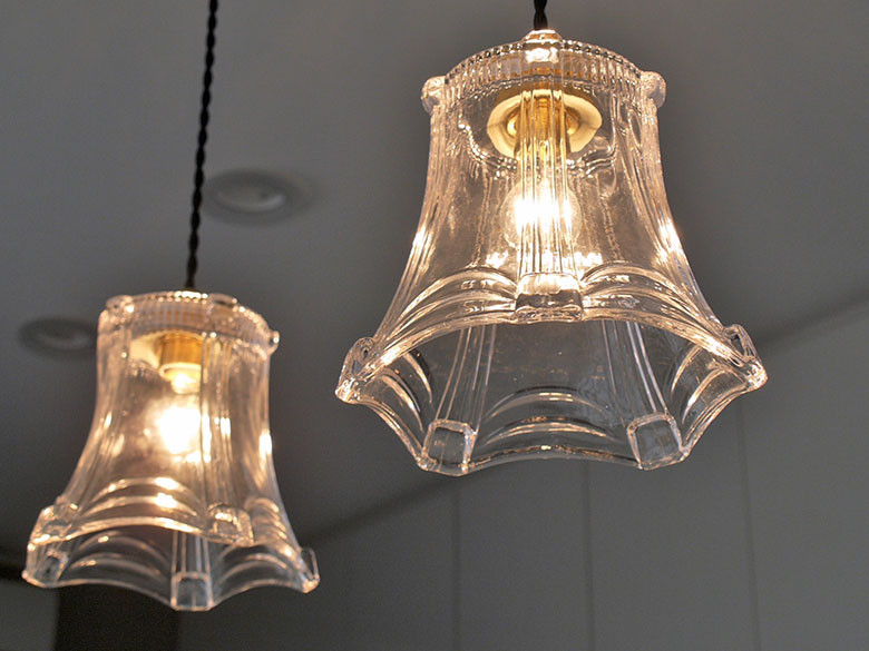 ペンダントライト　Arnell　ガラス　モダン　シンプル　LED対応