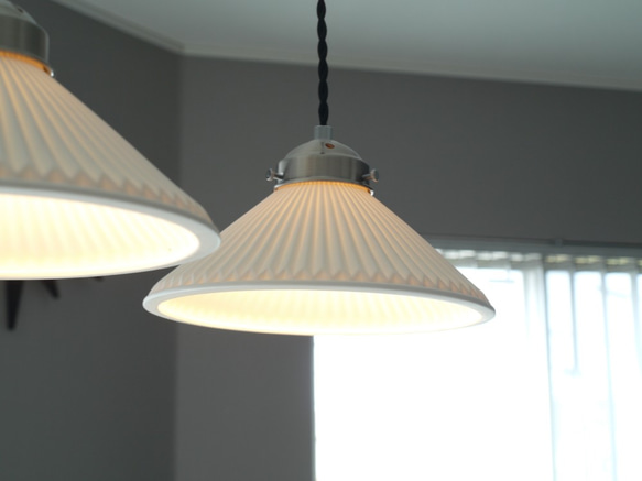 照明、ライト、陶磁 ペンダントライト Clelia 磁器 陶器 モダン シンプル LED対応