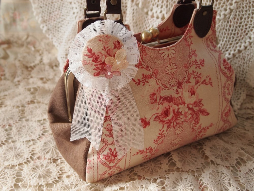 アンティークローズのがま口バック（24センチ口金）