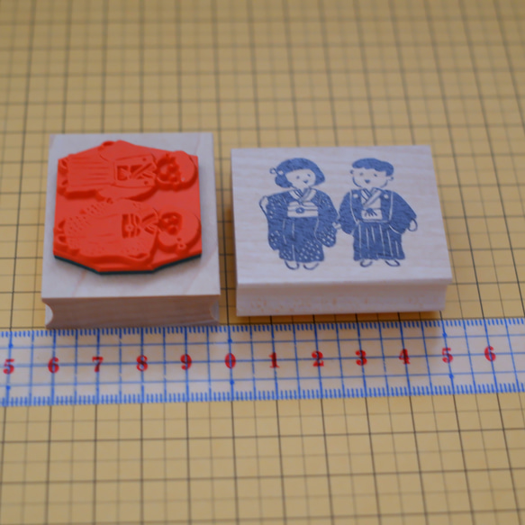 售完/兒童日式服裝【橡皮圖章40mm x 48mm】及服冬日祝福七五三新年禮包賀年片 第6張的照片