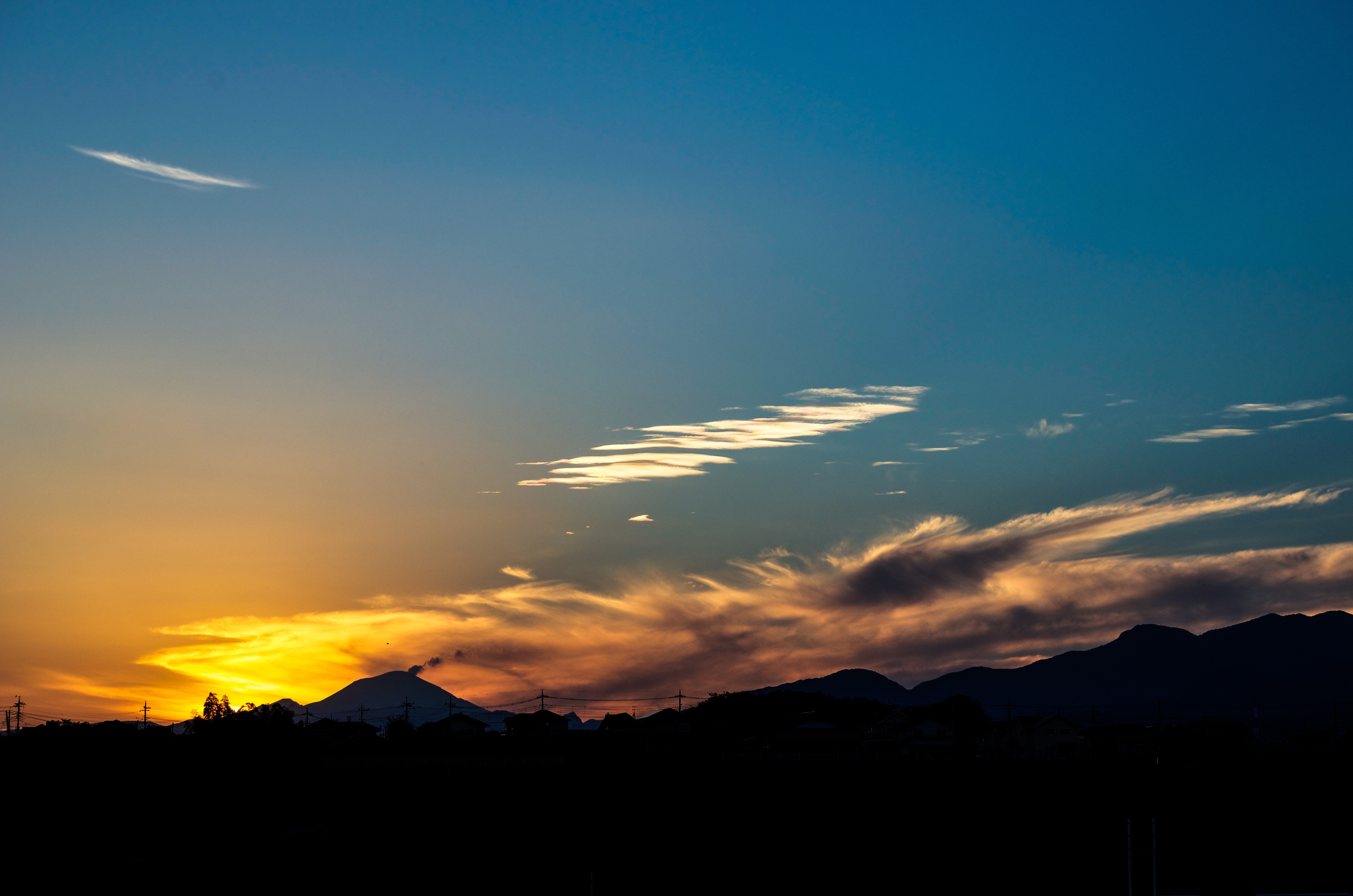 作家もの　付け下げ　風景模様　夕焼け　夕陽　遠山　水辺　着物　092w d