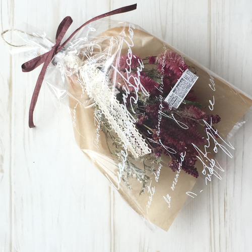 ストロベリーキャンドルのスワッグ プリザーブドフラワー y-flowers