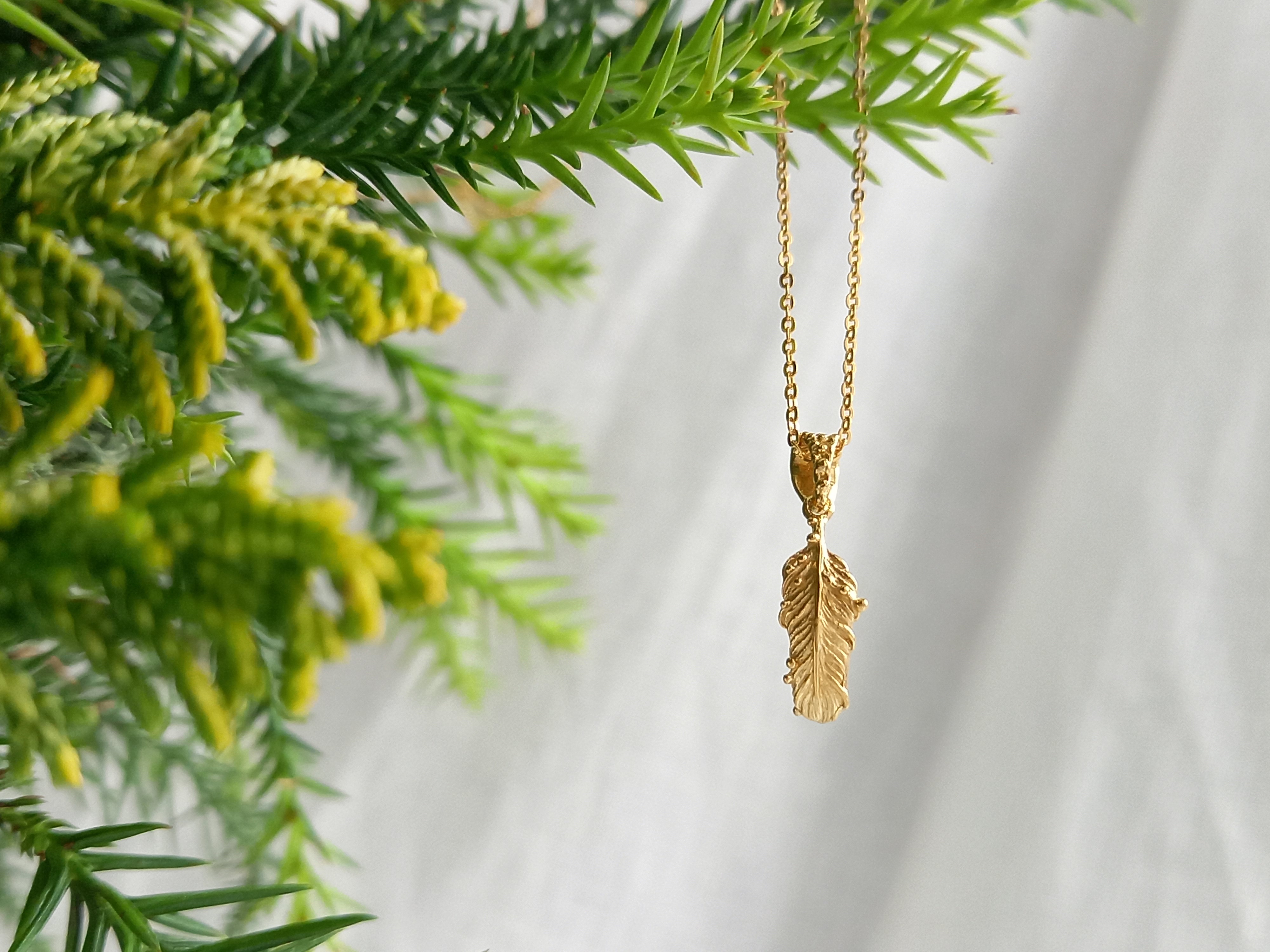 天使の羽根　ネックレス gold