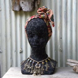 sale☆ 厚手エスニックファブリック☆ヘアターバン　針金入り 1枚目の画像