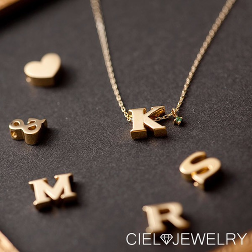 18k 18金 誕生石 ペンダントトッププレゼント イニシャル