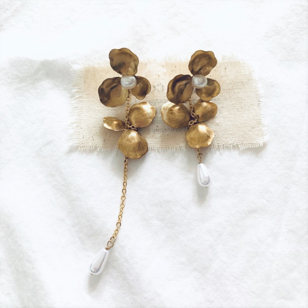 真鍮フラワー パールチェーン ピアス