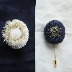 ウニの骨からできたブローチ パールホワイト sea urchin broach pearl white 7枚目の画像