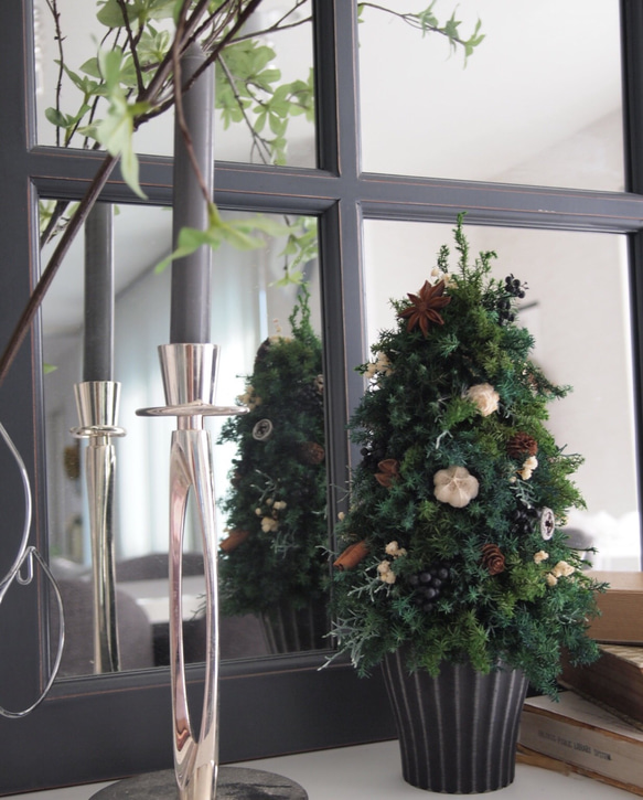 大人のクリスマス：スタイリッシュシンプルツリー：プリザーブドフラワーで年中飾れます* 4枚目の画像